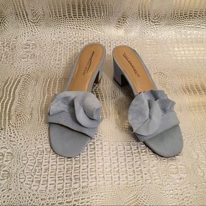 *Never Worn* WHO WHAT WEAR Mules